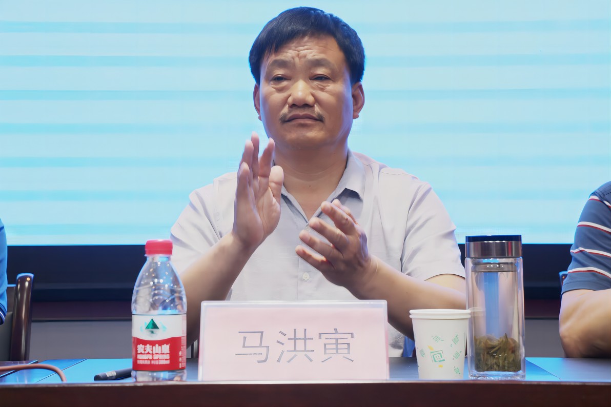 第二期校企合作新型學(xué)徒制培訓(xùn)班簽約開(kāi)班儀式 (3)(1).jpg