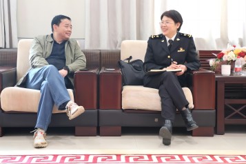 李偉鋒會見南陽海關(guān)黨委書記、關(guān)長孫映一行
